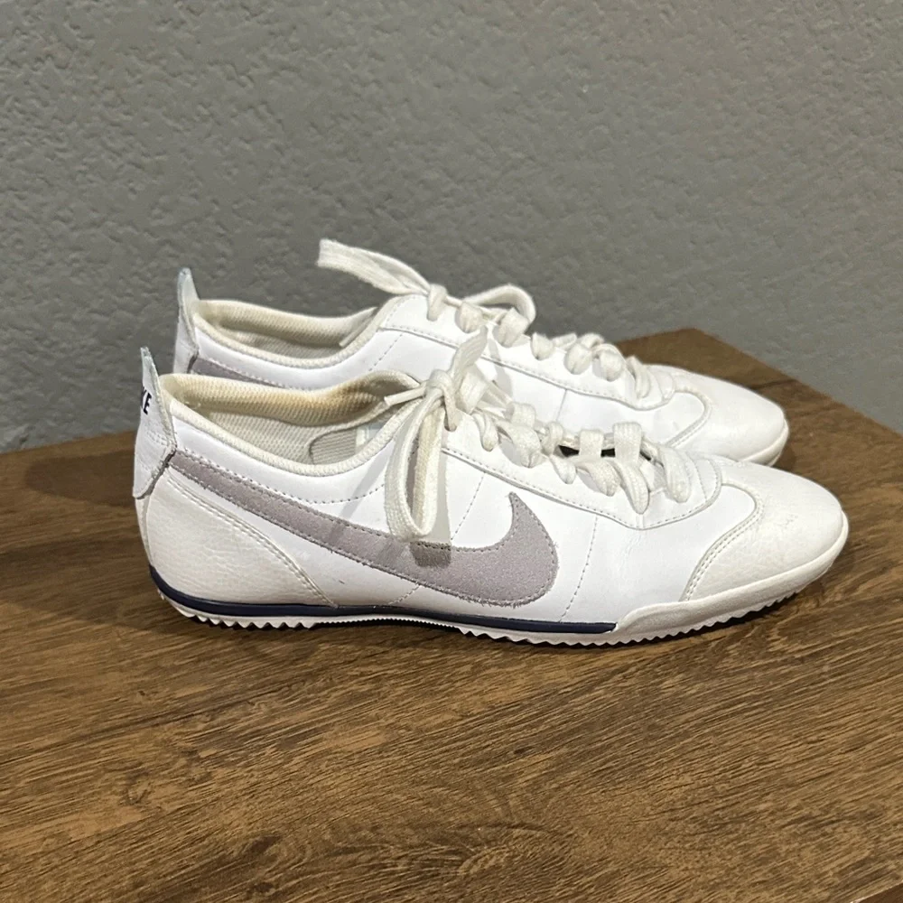 Nike white fivekay flat ballet sneakers women size 8 - Picture 1 of 4